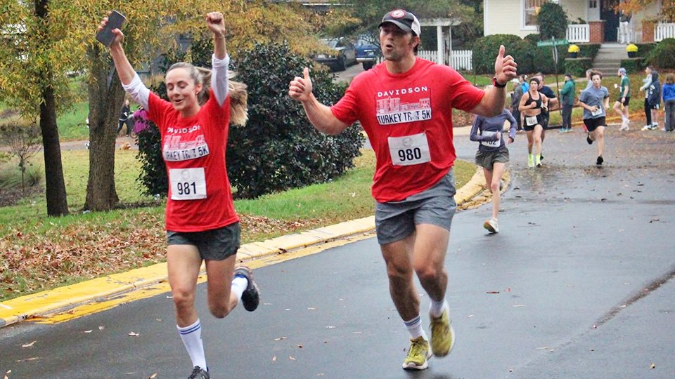 Davidson Turkey Trot Runners